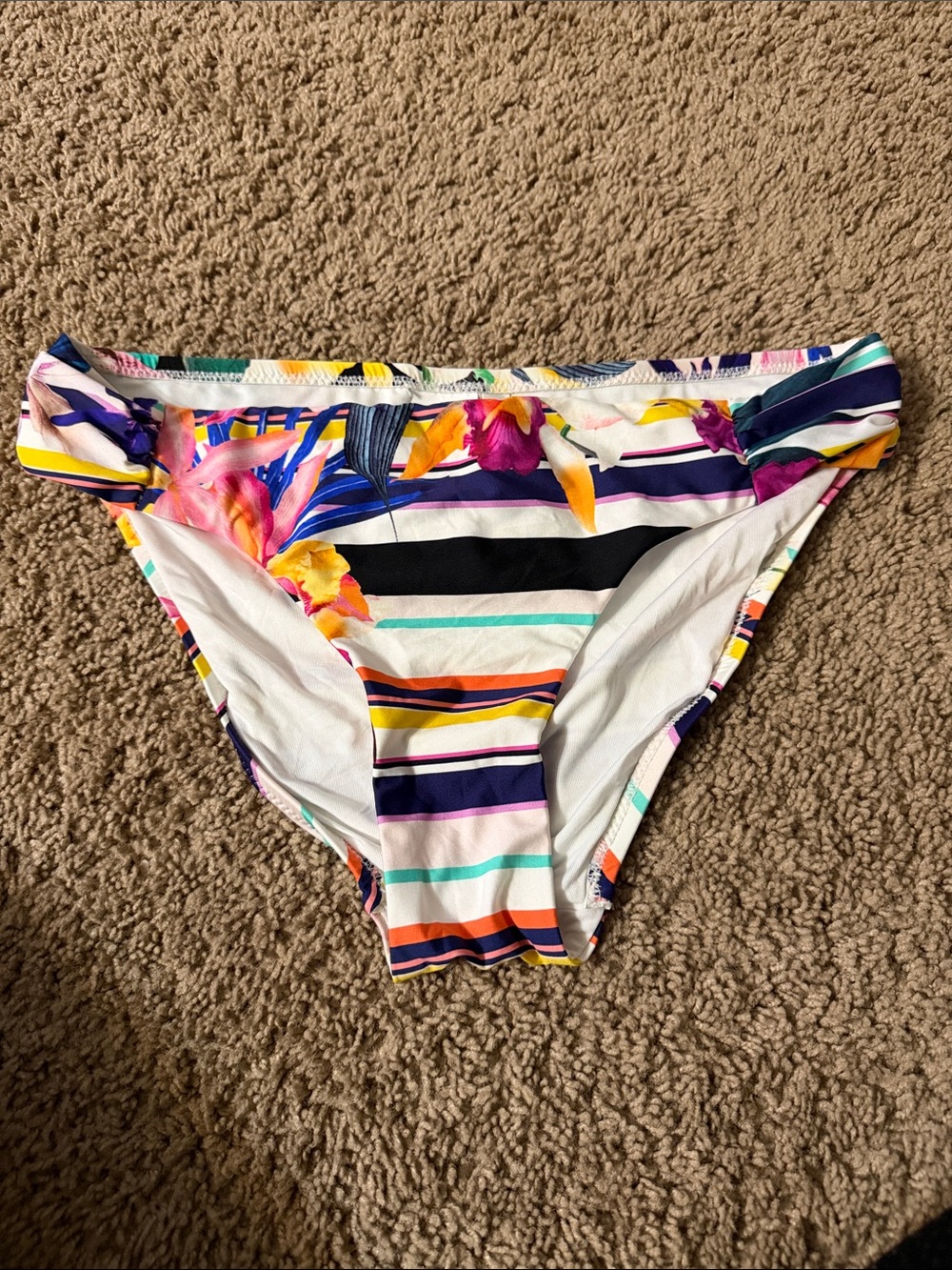 Trina Turk treasure Cove bikini bottoms size 12